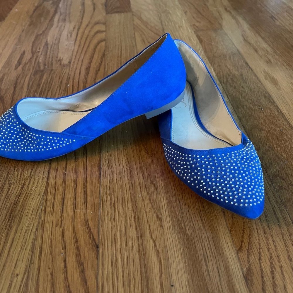 BCBG Suede Blue Flats 6.5
